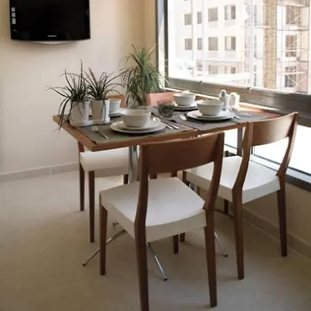 Luxe Next To Water Garden Open Mall, International Financial Center & Medical Center Hotell